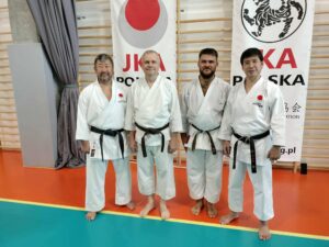 Staż techniczny JKA z legendami karate Shotokan – sensei Naka Tatsuya (7 dan) i sensei Kurihara Kazuaki (6 dan).